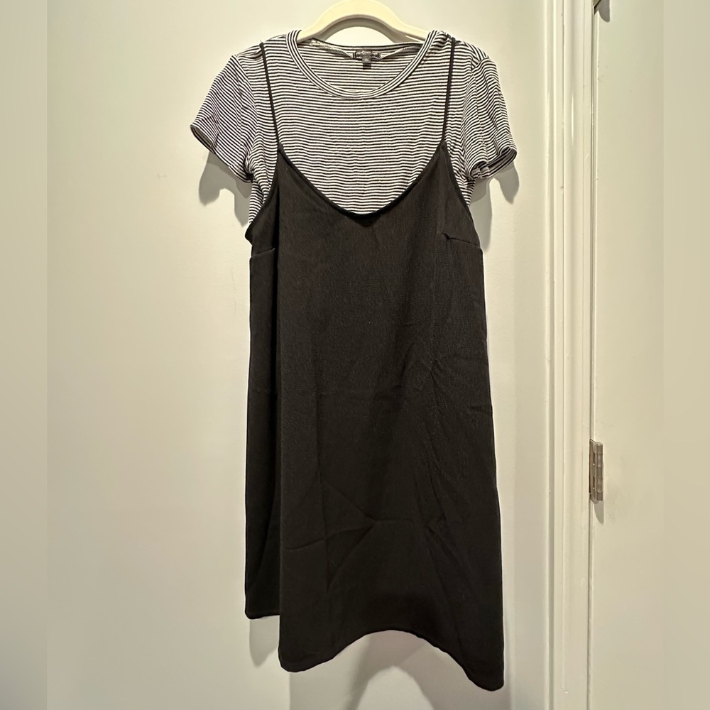 90’s inspired dress with tee